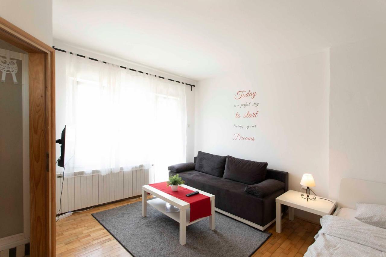 Studio Apartman Natali Ζάγκρεμπ Εξωτερικό φωτογραφία