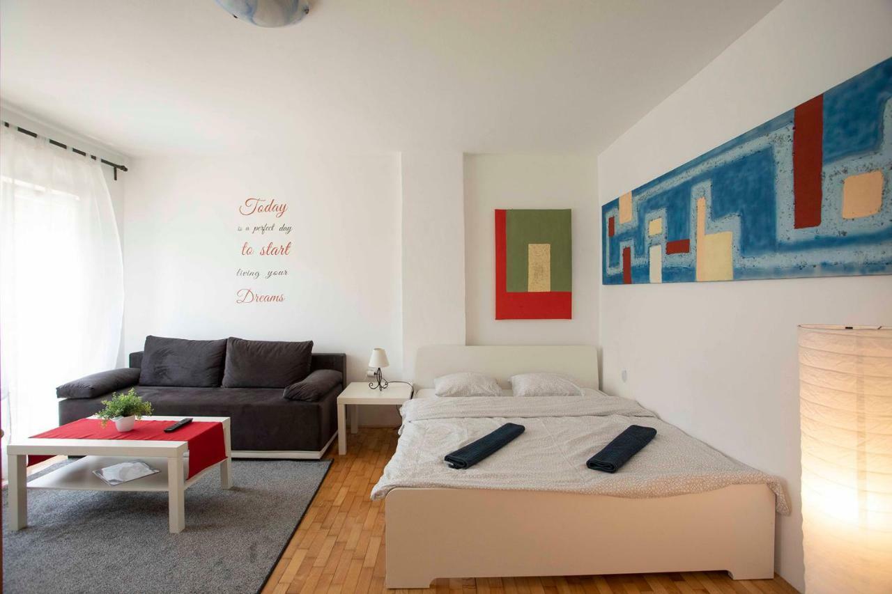 Studio Apartman Natali Ζάγκρεμπ Εξωτερικό φωτογραφία